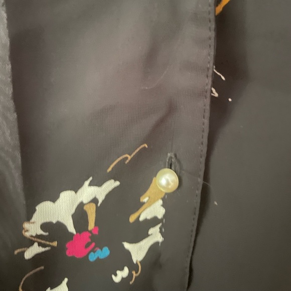 VINTAGE floral blouse with pearl buttons - Picture 2 of 4